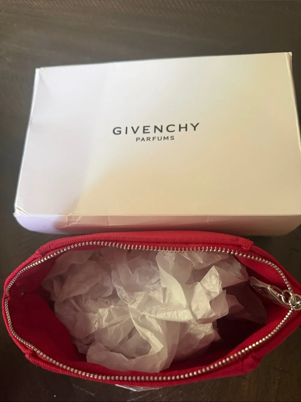 GWP!!!Givenchy Red Canvas Cosmetic Pouch can be converted into crossbody